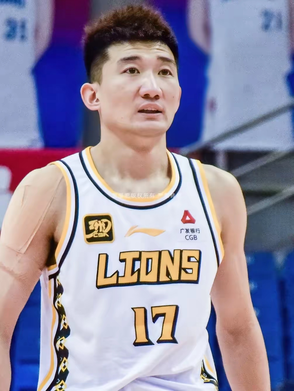 华体会app-山西队鏖战广州队，孙铭徽扛起全队