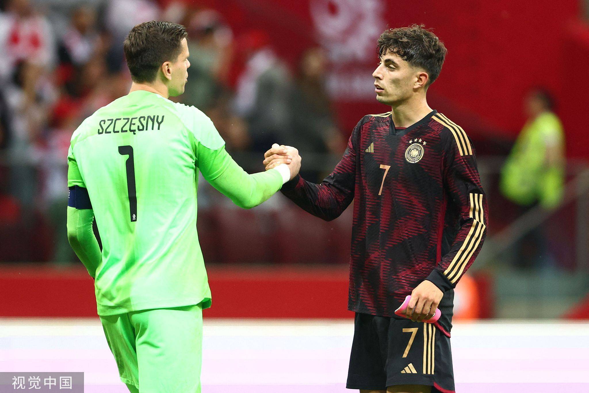 波兰队绝杀英格兰队,波尔惊艳四座的简单介绍 波兰队绝杀英格兰队,波尔惊艳四座的简单介绍