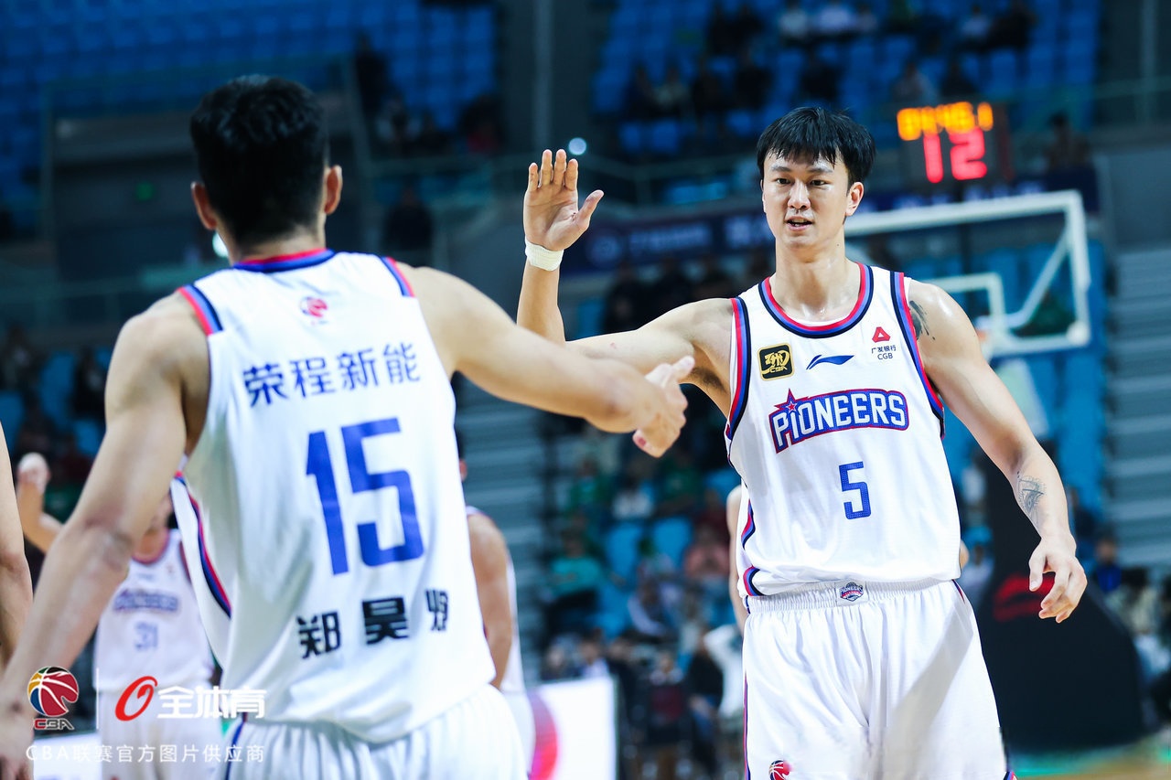 华体会app-辽宁队翻盘天津队，詹姆斯关键制胜