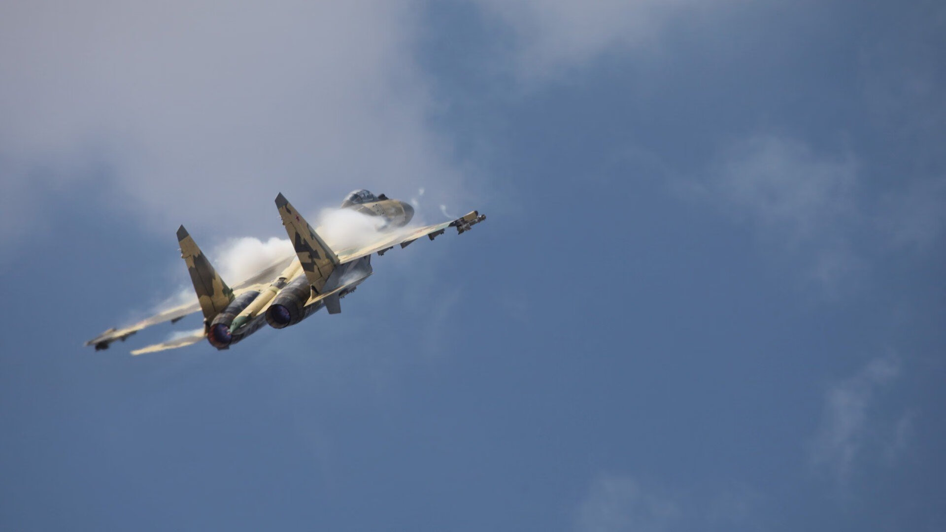 华体会登录-双线狂飙，当F1冠军悬念在拉斯维加斯燃烧，热火于迈阿密战场斩落王权