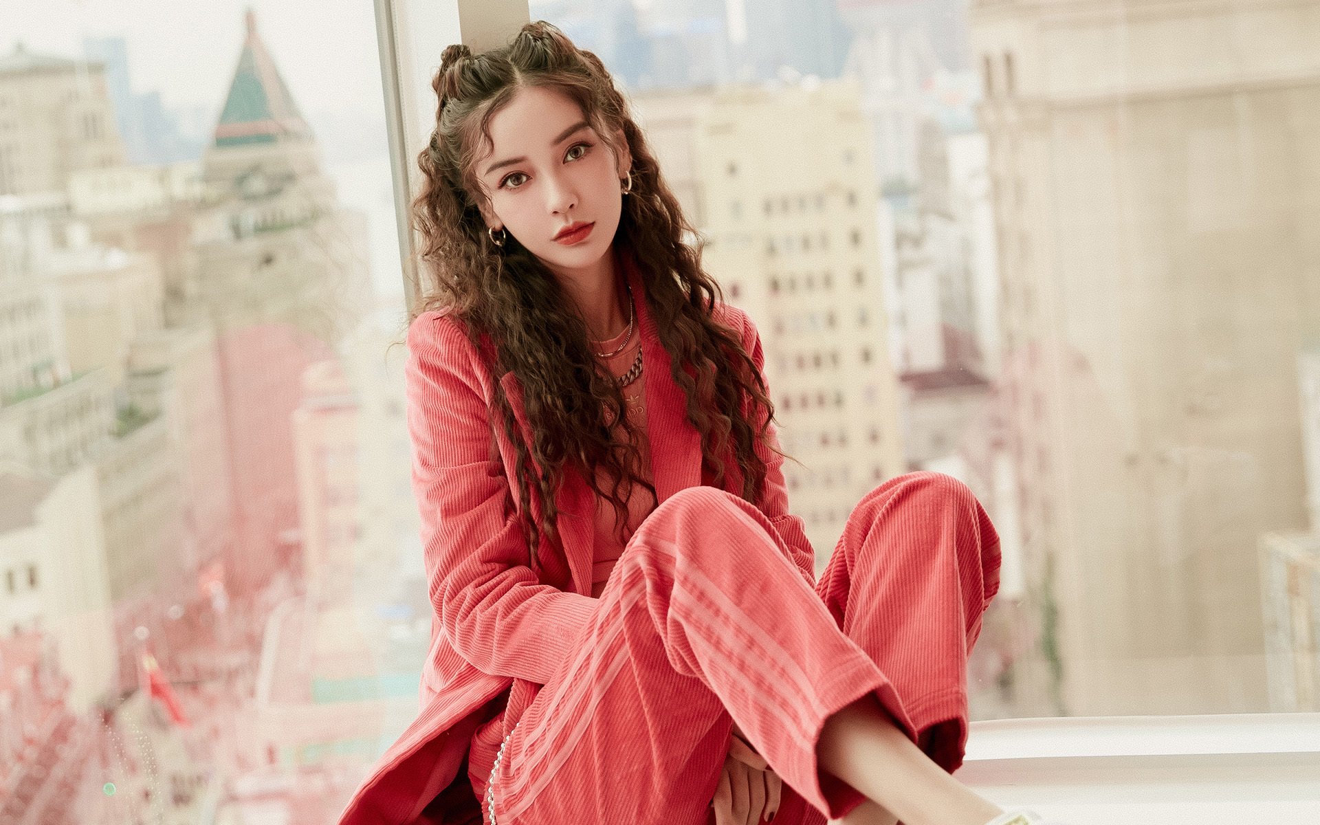 华体会体育-一传，点亮赛场，燃起胜利，穆勒于无声处定义冠军级表现